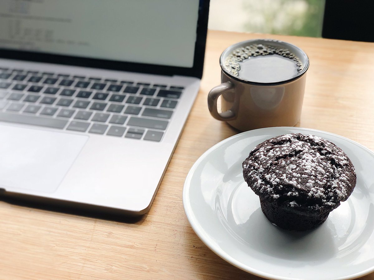 SaluteCoffeeLtd's tweet photo. Afternoon snacks never looked so good 👏🏽 #salutecoffeecompany #salutecoffee #americano #beetcake #local #sudburyontario #sudbury #cafe https://t.co/JltN1IBp4G