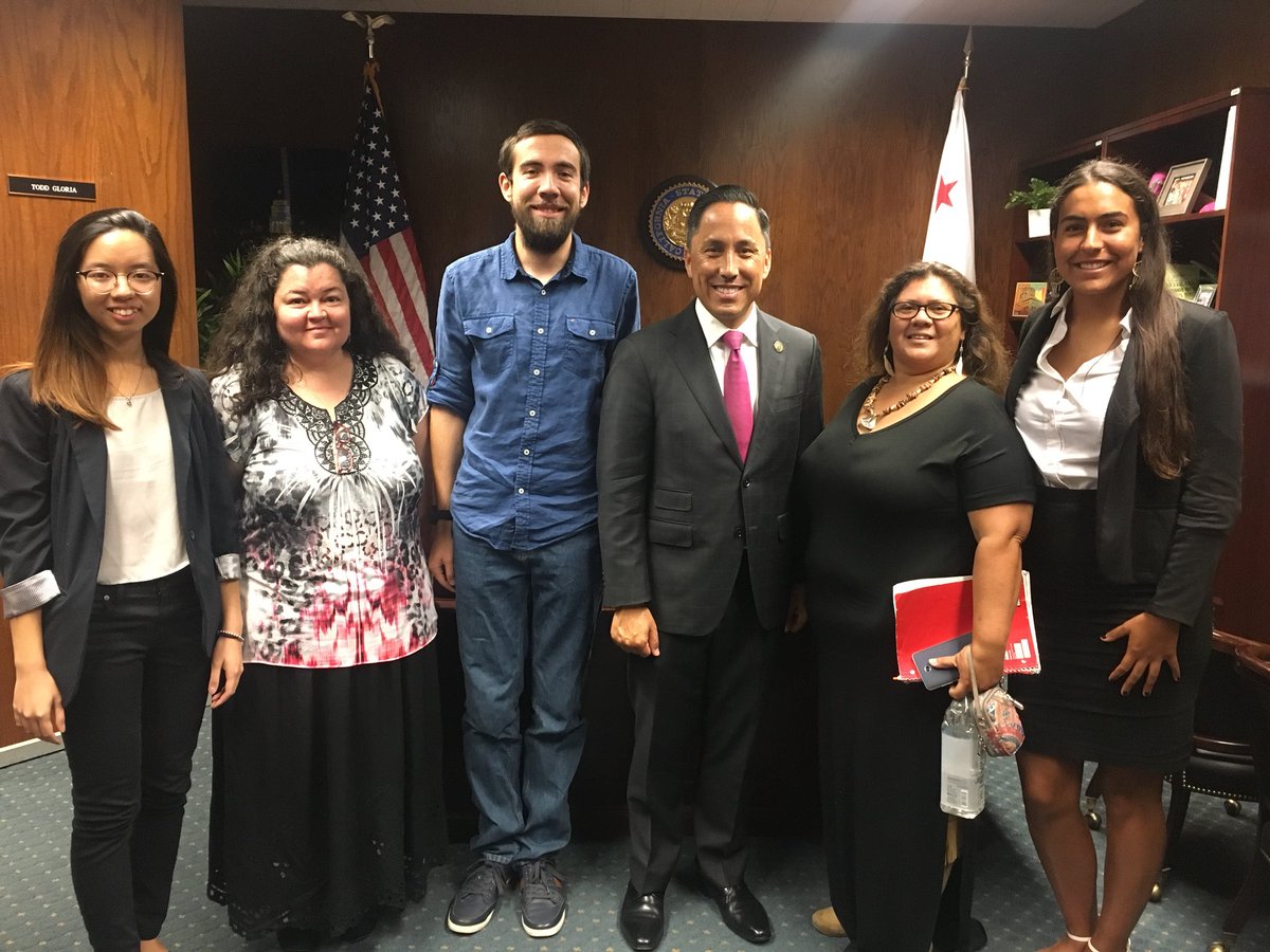 ASUCSDExternal's tweet photo. Thank you @AsmToddGloria for meeting with UCSD, UCSB, UCLA, and UCB students this morning regarding native reparation efforts at the UC! https://t.co/mKhxP2DjAC