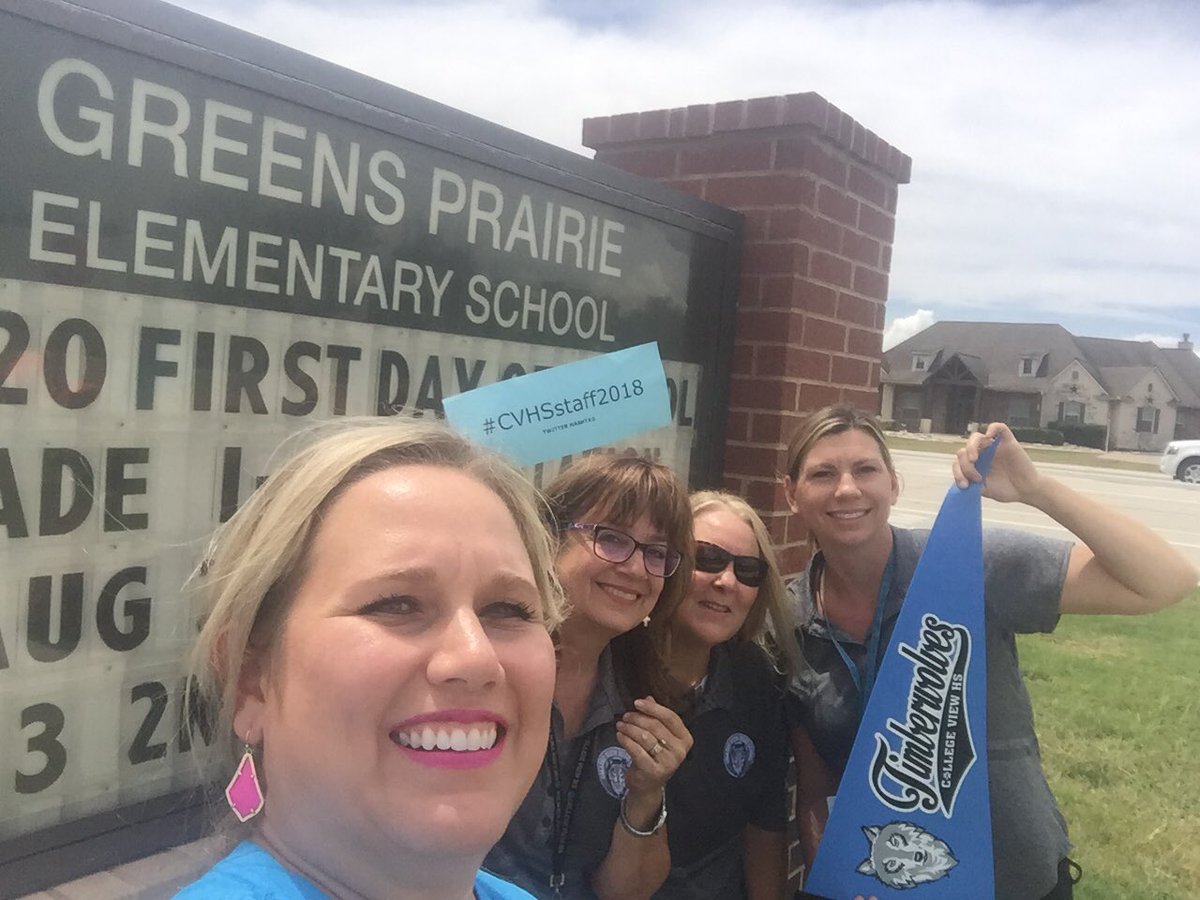 Reveille514's tweet photo. Laura Ann’s alma mater! Group 2 at GP!
#CollegeStationHS3
#CVHSstaff2018 https://t.co/YQasDE5tnW