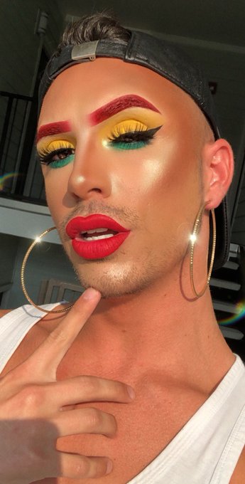 2 pic. Would kill to be on @ABHcosmetics PR list! It would be a dream come true! ??❤️❤️?? RT if you would