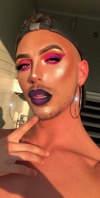 4 pic. Would kill to be on @ABHcosmetics PR list! It would be a dream come true! ??❤️❤️?? RT if you would