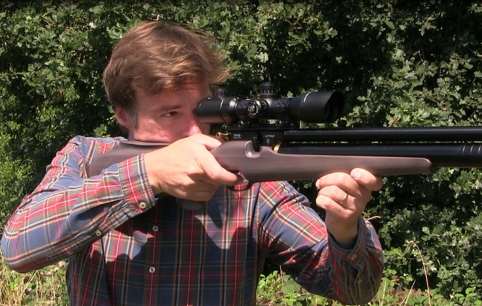 We used it to bring the grey squirrels to book in our last episode and this week we bring you a full review of the awesome Zbroia Hortitsia from <a href="/pellpax/">Pellpax</a> 
See it now at youtube.com/watch?v=rP4Lia…