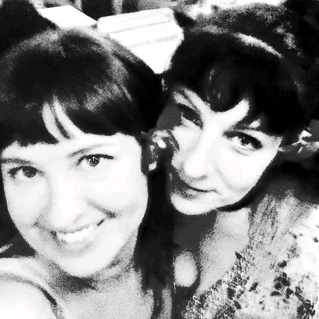 TheQuilz's tweet photo. Had the best time spinning with this awesome girl I Love! Wendy Norton #thequilz #beckyheck #wendynorton #recordspin #girldj #girldjs #strangetown #lovetoloveyoubaby 📷: @becheckquilz https://t.co/Jw9kOfXNsQ