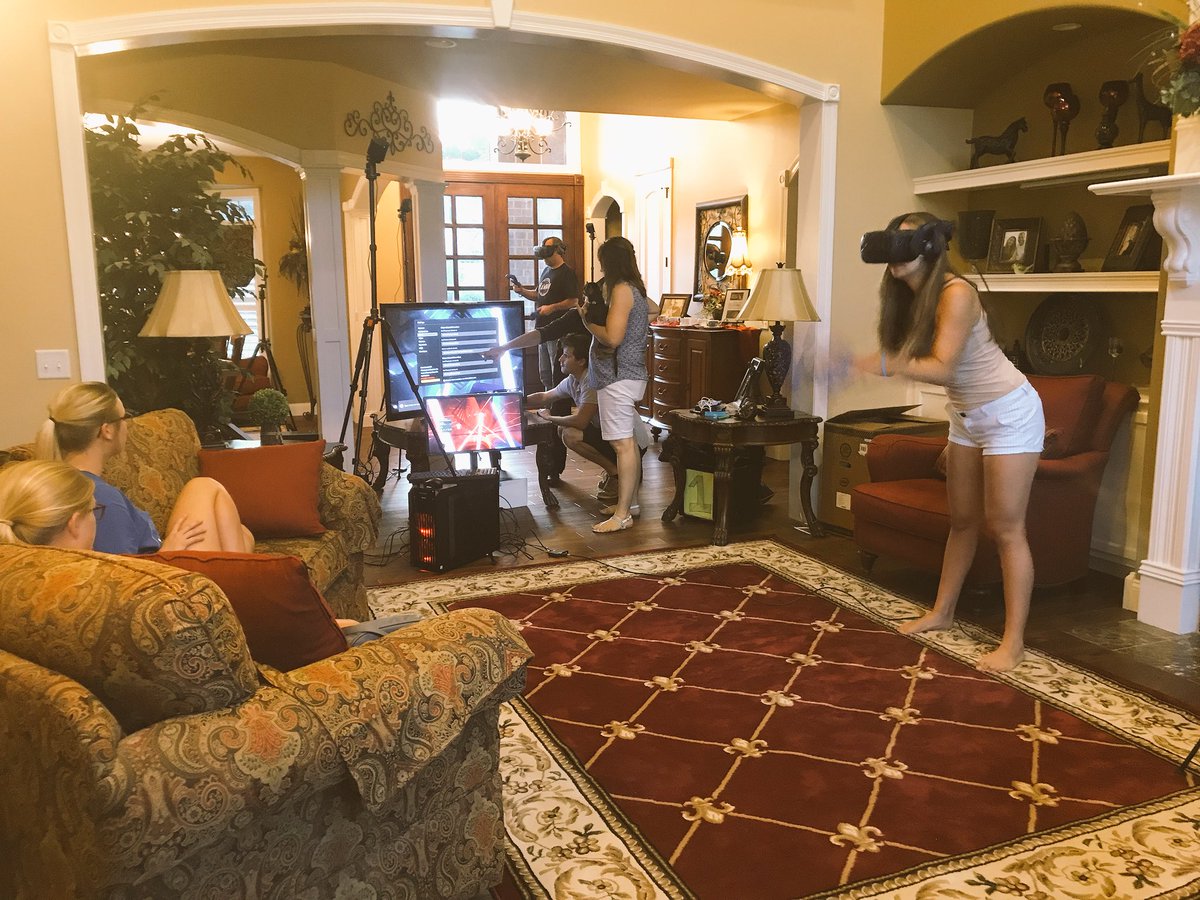 STLmoVR's tweet photo. Had a great night demoing with the Drury’s! https://t.co/gMSrIpTe8k