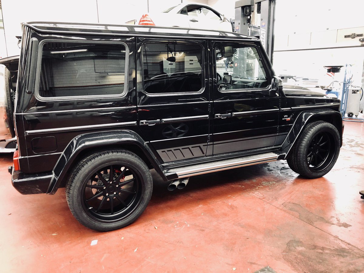 👉 1 of 10 in Europe 🤙
The brand new #Brabus G850 2018 on #LOMA Black Edition #wheels!
-
#brabusg850 #loma #lomafelgen #lomawheels #lomamercedes #schmiedefelgen #forged #forgedwheels #luxurywheels #luxusfelgen #luxurysuv #luxurysuvs #lomafelgenerfahrungsbericht #mercedestuning