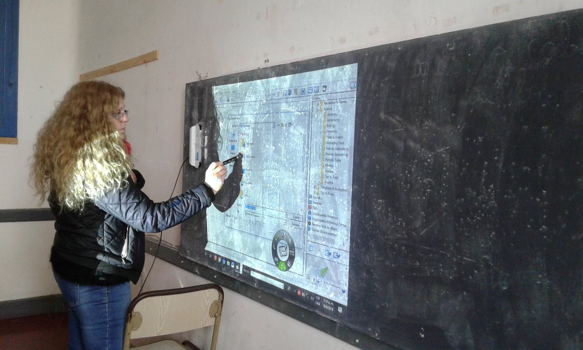 maria_bonnin's tweet photo. Prueba de funcionamiento PDI para próxima Cohorte de Alfabetización Digital! 📌💻 😉 #FacilitadoresTicER
@olguiscedelu @clazcarate https://t.co/5wVaKRbHrE