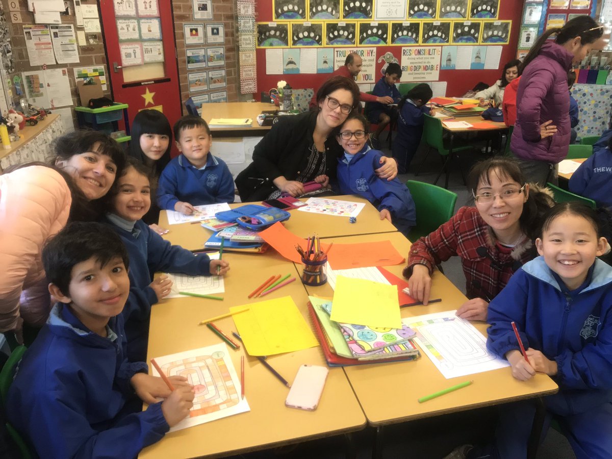 MatthewPearcePS's tweet photo. We've had a huge Open Day with many parents visiting, talking to teachers, showing pride in students, seeing great learning in practice & celebrating all there is about public education. Thanks for sharing & enjoying our amazing school's achievements. Happy kids, happy classes. https://t.co/VDCnl2rdSB