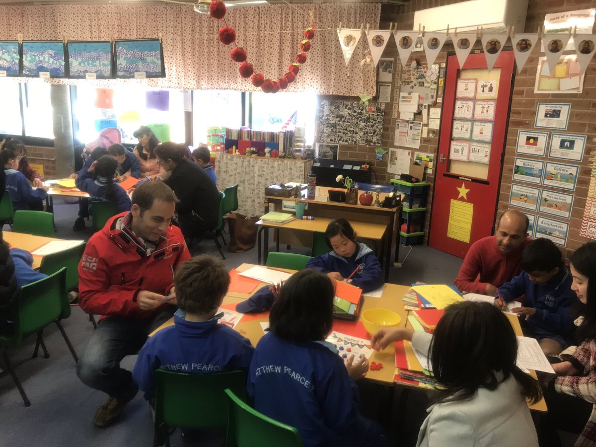MatthewPearcePS's tweet photo. We've had a huge Open Day with many parents visiting, talking to teachers, showing pride in students, seeing great learning in practice & celebrating all there is about public education. Thanks for sharing & enjoying our amazing school's achievements. Happy kids, happy classes. https://t.co/VDCnl2rdSB