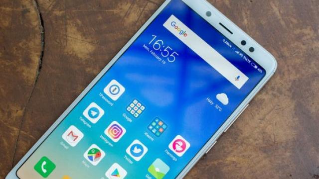 WiredLeaks's tweet photo. The Complete Xiaomi Redmi Note 5 AI Hands-on Review https://t.co/E7h99AWZwj https://t.co/agxnw7FLra