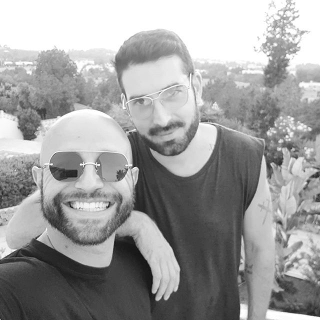 The short guy in my back and myself are happy to be back to a straight vegan &amp; spiritual trip to Ibiza. 
@popof_official 
#ibiza #techno #animalandme #purity #angels #popof bit.ly/2OXLeZh