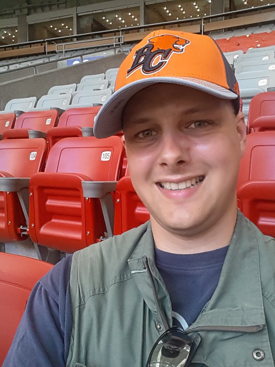 Ieuan_Smith's tweet photo. All ready and psyched for my first ever CFL game, the @BCLions against the Edmonton Eskimos! Come on the Lions! First time back to Vancouver since I moved to the UK 23 years ago, do us proudl https://t.co/AtnxVOlPaJ