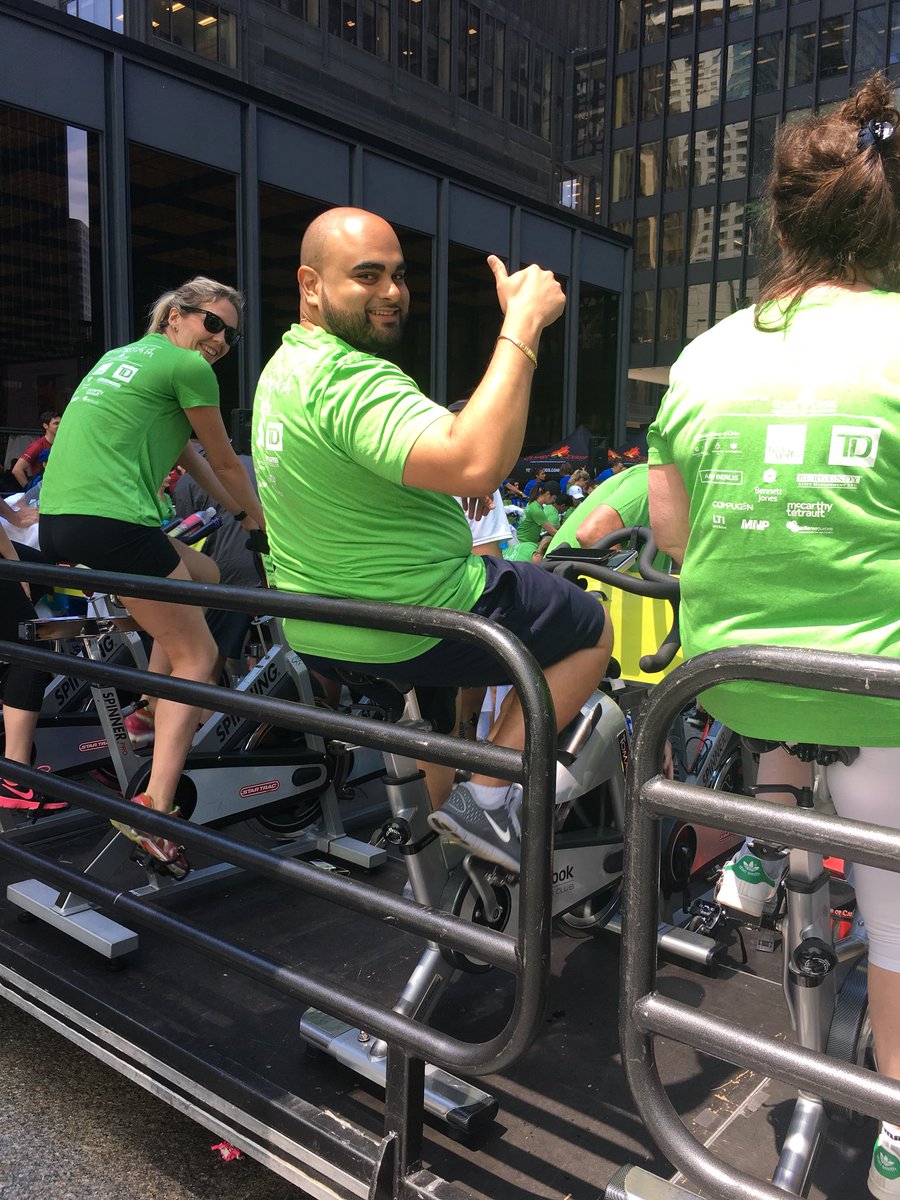 JamesFloyd_21's tweet photo. A HUGE shoutout to @AaronCheddie as he leaves our #DigitalDreamTeam today. #ThankYou for being a supportive leader, creating #ImDigitalReady , leading us through many firsts at TD and being a great friend! @kimsnow95 and I will keep your Digital legacy alive! 💻📱🙌🙏 https://t.co/UFom9DRBeA