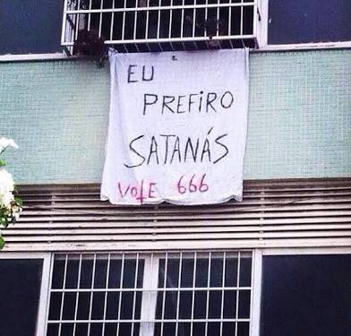 heroinadolixo's tweet photo. vendo o debate eu so tenho uma certeza https://t.co/y7Te1XFW6h