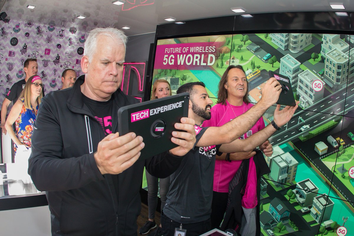 SalarTaghizadeh's tweet photo. What an amazing 10 days it has been! Officially launching our @TechExperience and #TMobileTechTruck to showcase the Future of Wireless! 😎 #5G #IoT #AR https://t.co/XeEV8YguPW