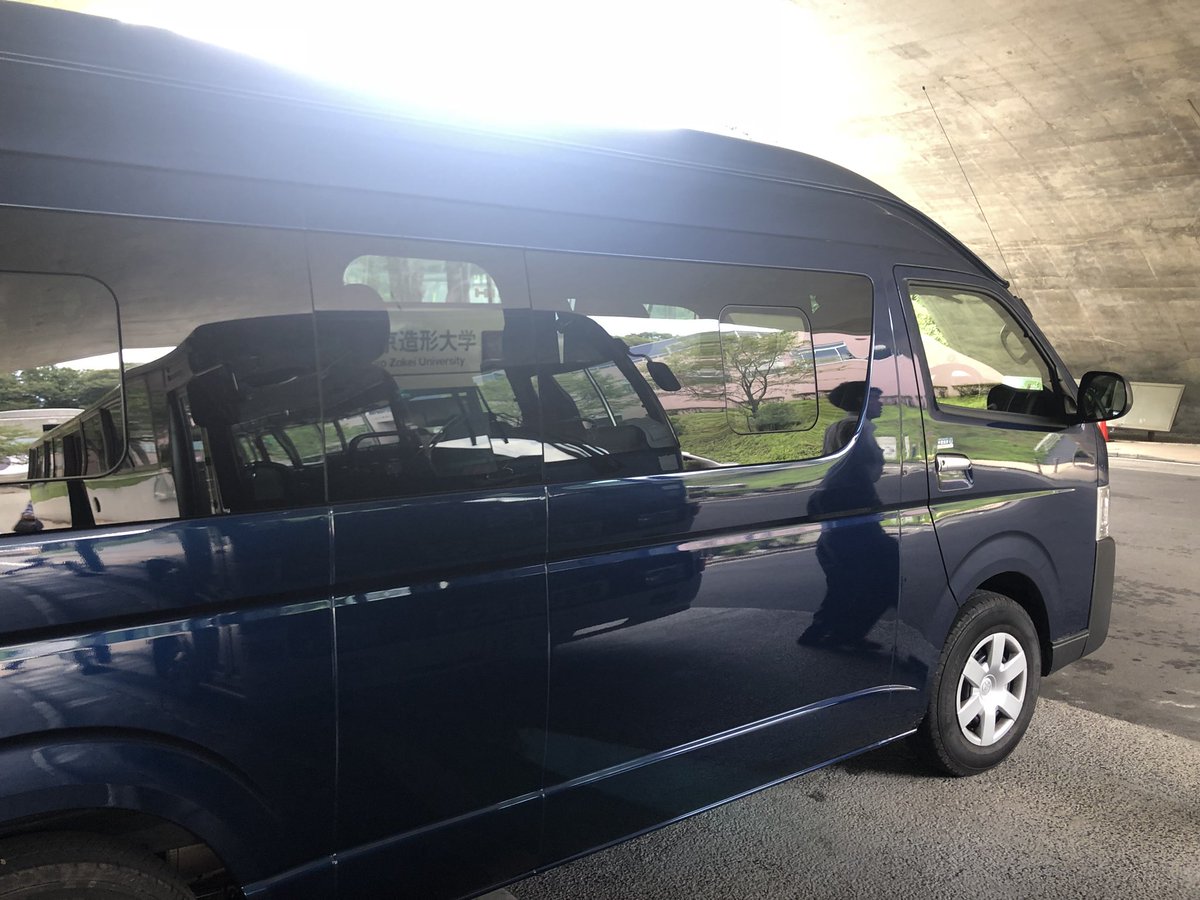 カイシトモヤ 相原駅前が工事で大型車が入れないので 造形大のスクールバスが今 芸能人の送迎車みたいになってて かっこいいし乗り心地最高 T Co Rryjtl61mj Twitter