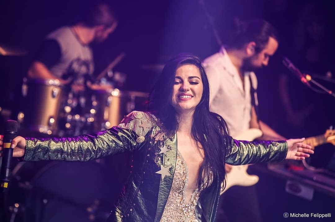jakpsilva29's tweet photo. 📸 Michelle Felippelli @mihfelippelli
https://t.co/aQlU2RxrqC
#LiveTourRio 🇧🇷 @MaiteOficial
#KCAMexico #MaitePerroni #ActrizFavorita https://t.co/tXRzaATXjd