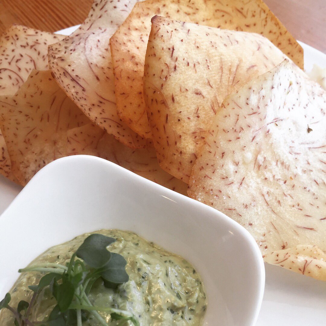 We have many Side Dishes here at Pang, all of which can be perfect complements to one of our Sandwiches or Salads if you’re feeling particularly hungry this day! Mix and match or add-on to your meal for only $3! #yyj #yyjfood #yyjeats #pang #pangohotos #eatlocal