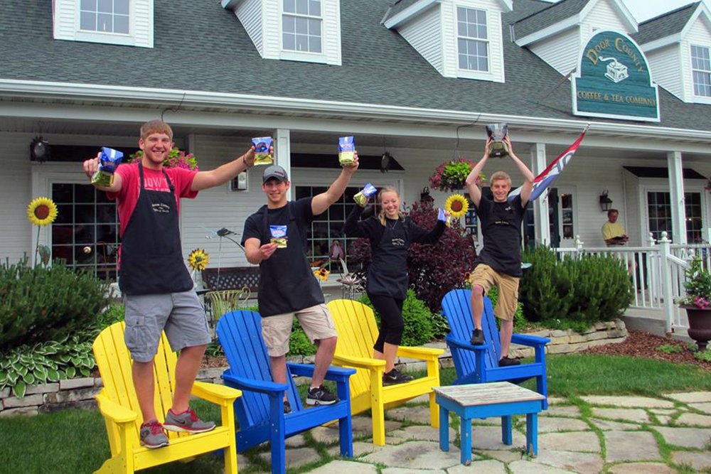 OutdoorFamMag's tweet photo. Visit @MyDoorCounty Wisconsin: A Family Adventure Travel Mecca by @JeanGrant05 #FamilyTravel #TravelTuesday #OutdoorFamilies #OutFam #MyDoorCounty via @OutdoorFamMag https://t.co/9a71uIu6QB https://t.co/gN9S1jm7F6