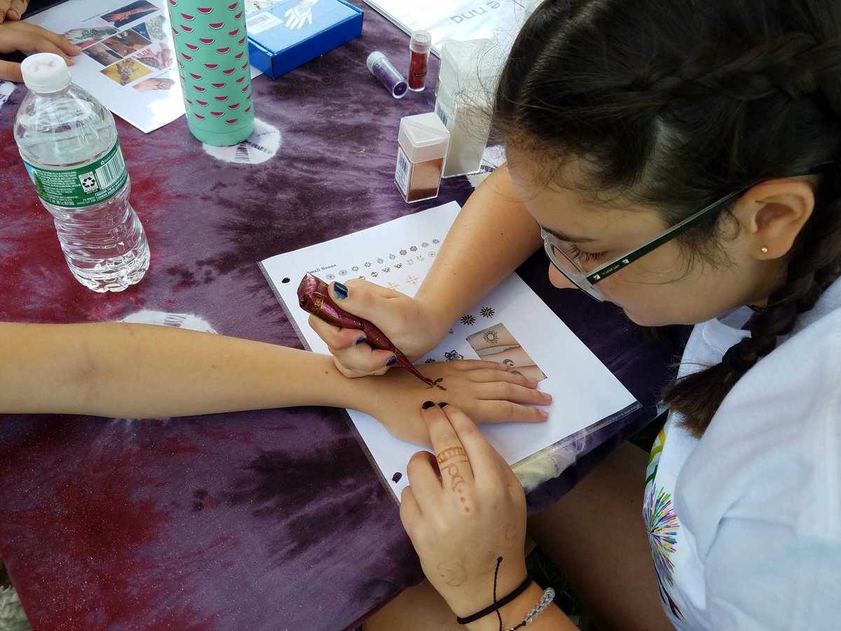 HeatherTechTST's tweet image. #PBL #ProjectInnovation When educational leaders empower teachers to take research-based risks, the result is high #studentengagement and #joy!