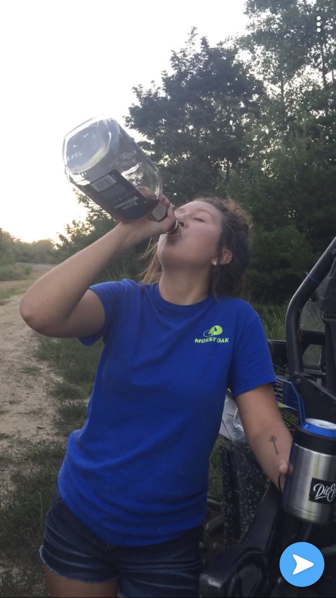 lexidavis10's tweet photo. Throwback to a fantastic day and a fantastic me in my natural habitat https://t.co/HIauIeA8Wn
