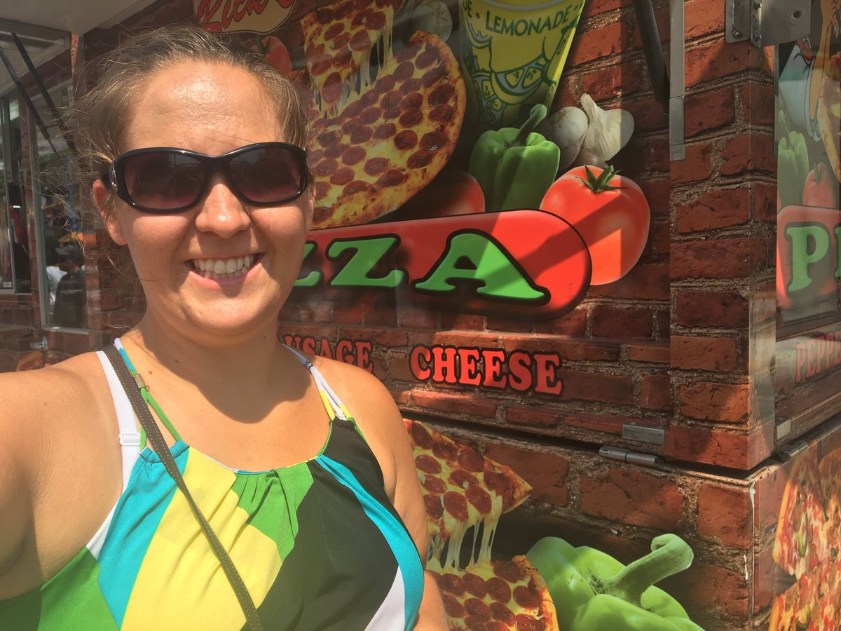 NChristnensen's tweet photo. @wistatefair is like a food truck convention...SO much good food, so little time! #SennettSelfieBingo #SennettShines https://t.co/bZBgSbW5kW