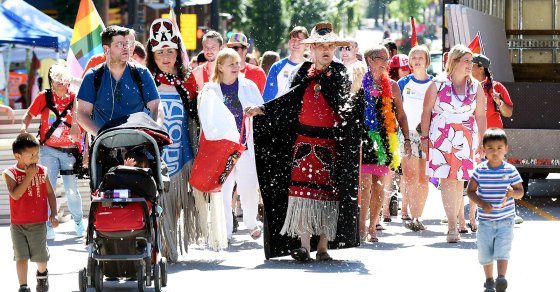 BurnabyNOW_News's tweet image. 'Burnaby needs to move forward': City's long-awaited first Pride event comes this weekend dlvr.it/QfNNQD