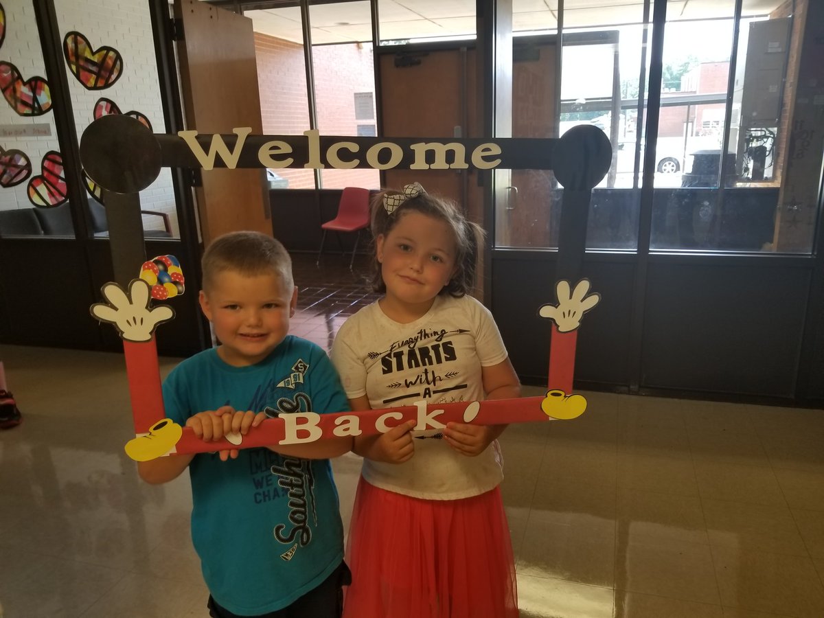mathworks4U's tweet image. Smiling students, parents, teachers and administrators at Totaro's Open House!!! #BrunswickStrong #studentsfirst