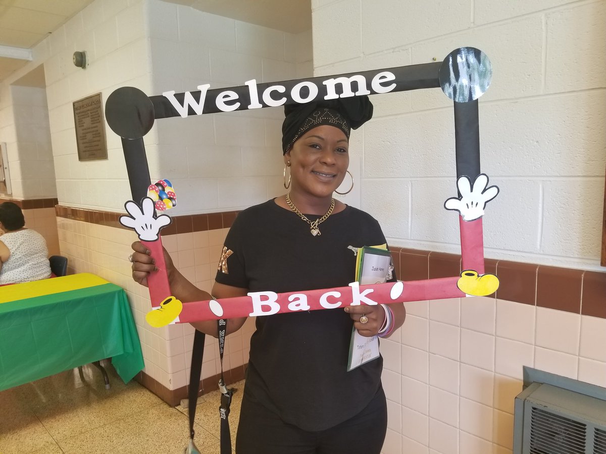 mathworks4U's tweet image. Totaro's Open House!!!
So happy to see so many smiling administrators, teachers, students, and parents to start off the 2018-2019 school year!!! #BrunswickStrong