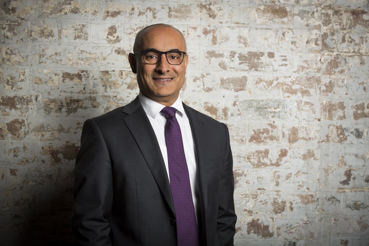 AccHealthInt's tweet image. We're pumped for the CQIB Convention which starts today on the Gold coast! Say hello to the team at stand 35 and see our Claims Manager, Renato Foenander, (pictured) deliver a presentation on medical costs around the world. #QCIB2018 #QCIBconference #QCIB