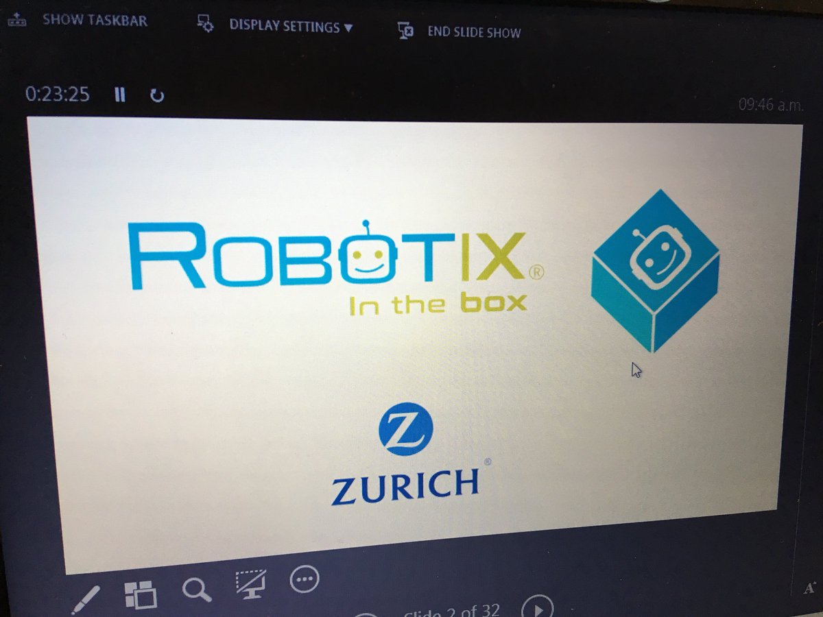 aidee_zg's tweet image. No todos los rockstars son músicos. Muy feliz de recibir hoy al equipo de @SoyRobotiX y conocer a los directivos de las secundarias que estaremos beneficiando con #RobotixInTheBox #STEM
