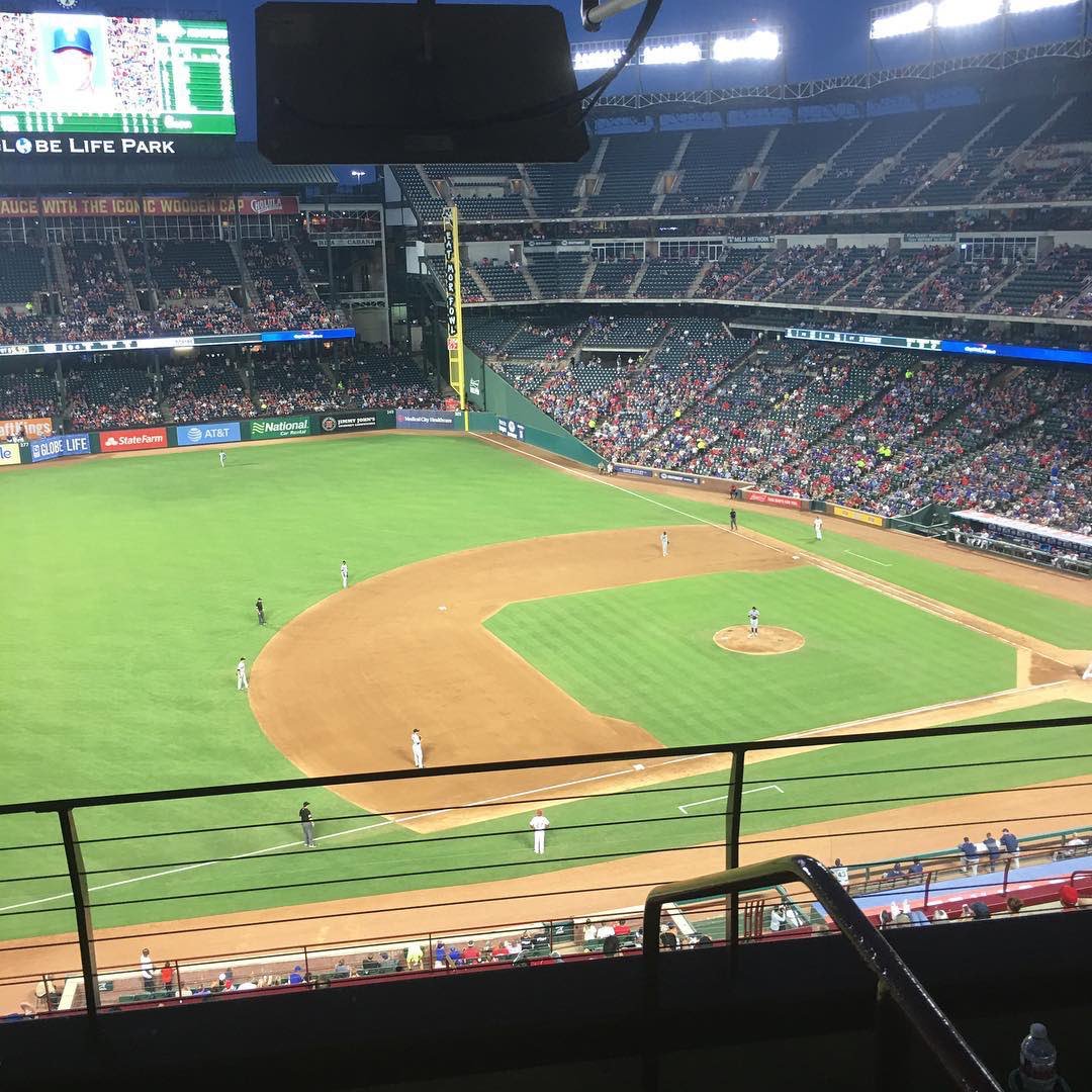 kempinainteasy7's tweet photo. Fans really seem to love rangers baseball this season #empty #strozone #stros https://t.co/nR3jy3o5G3