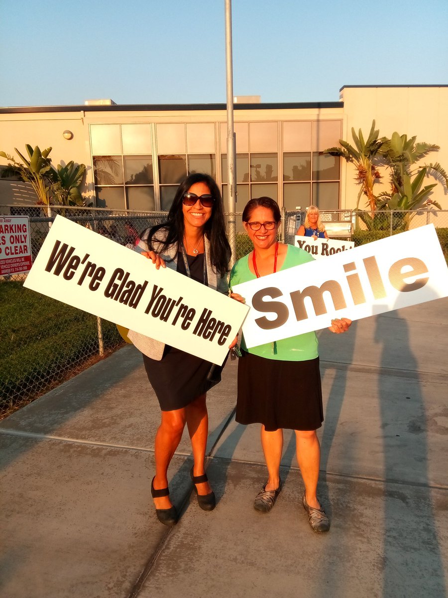 DonnaLG4's tweet photo. Welcomed students with smiles and music this morning. It was a great first day of school! https://t.co/6YJSmBjGIP