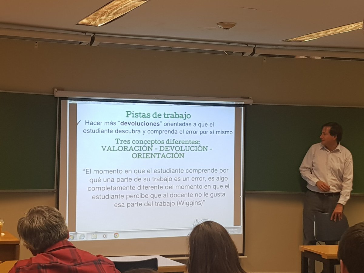 FerrarelliM's tweet photo. Hacer una devolución no es lo mismo que valorar y orientar
#Ravela sobre #EvaluaciónFormativa
#Wiggins #AulasHet https://t.co/OWDcXt2tzo
