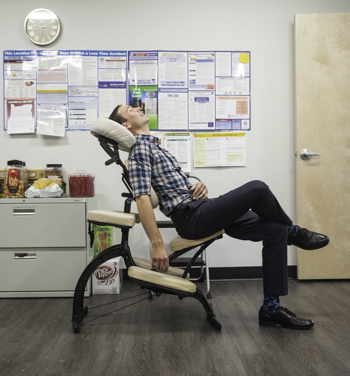 “#Attitude is a choice. #Happiness is a choice. #Optimism is a choice. #Kindness is a choice. #Giving is a choice. #Respect is a choice. Whatever choice you make makes you.” #RoyTBennett #ThaiMassage #chairmassage #corporatewellness  #portlandmassagearts #selfcare #relaxation