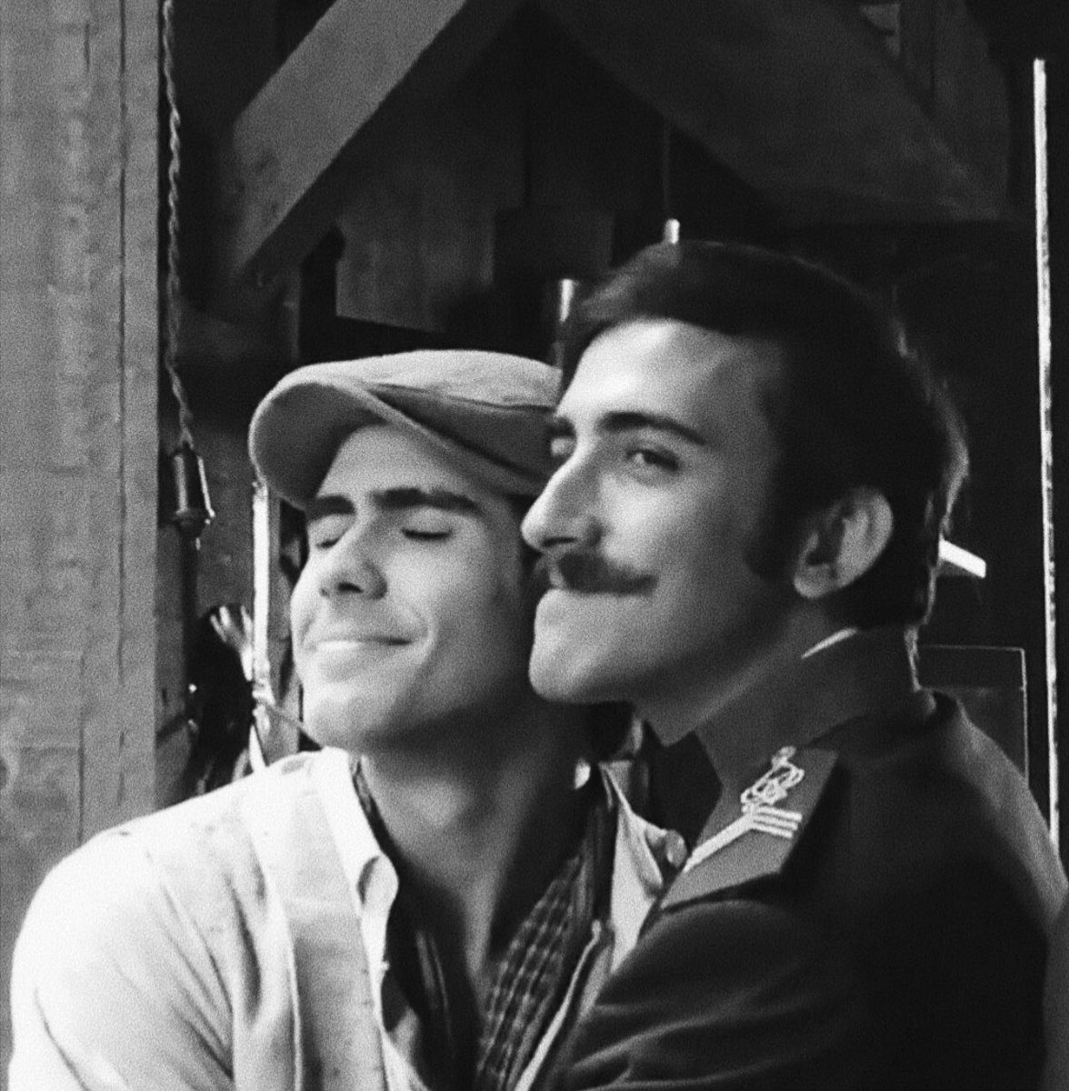 eryckmllo's tweet photo. #OrgulhoEPaixão acho que nunca houve uma novela com tantos opts né ? Se bem que :
O casal favoritos de vocês:
#Darlisa
#Rocilia
#Jamilo
#Brariana
#Faned
Os meus casais favoritos :
#Aurieta
#Lutávio https://t.co/VYrd6WauH5