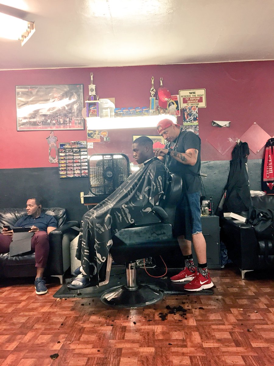 MrJLogic's tweet photo. Here at the Lyon's Den dropping off some t-shirts for the #CutsForKids fundraiser this weekend + getting a line up from my dude @jussabarberkev! #BeigeBrothas cc: @blk_tray @Jade_Hoye @countthedings @DarthAmin @BigWos @Mariannoo @talkhoops @pikachuliu #LAALLDAY https://t.co/KKRQ72Adfm