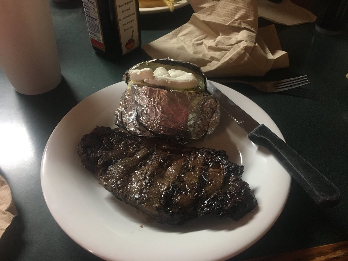 DogStrong1's tweet photo. Special Thanks to the Dogwood Cafe &amp; SGMC and their staff for a wonderful meal for our team recognizing our summer workout achievements!  #PutTheBullInTheDog #WinTheDay https://t.co/DM0V9J1Vq0