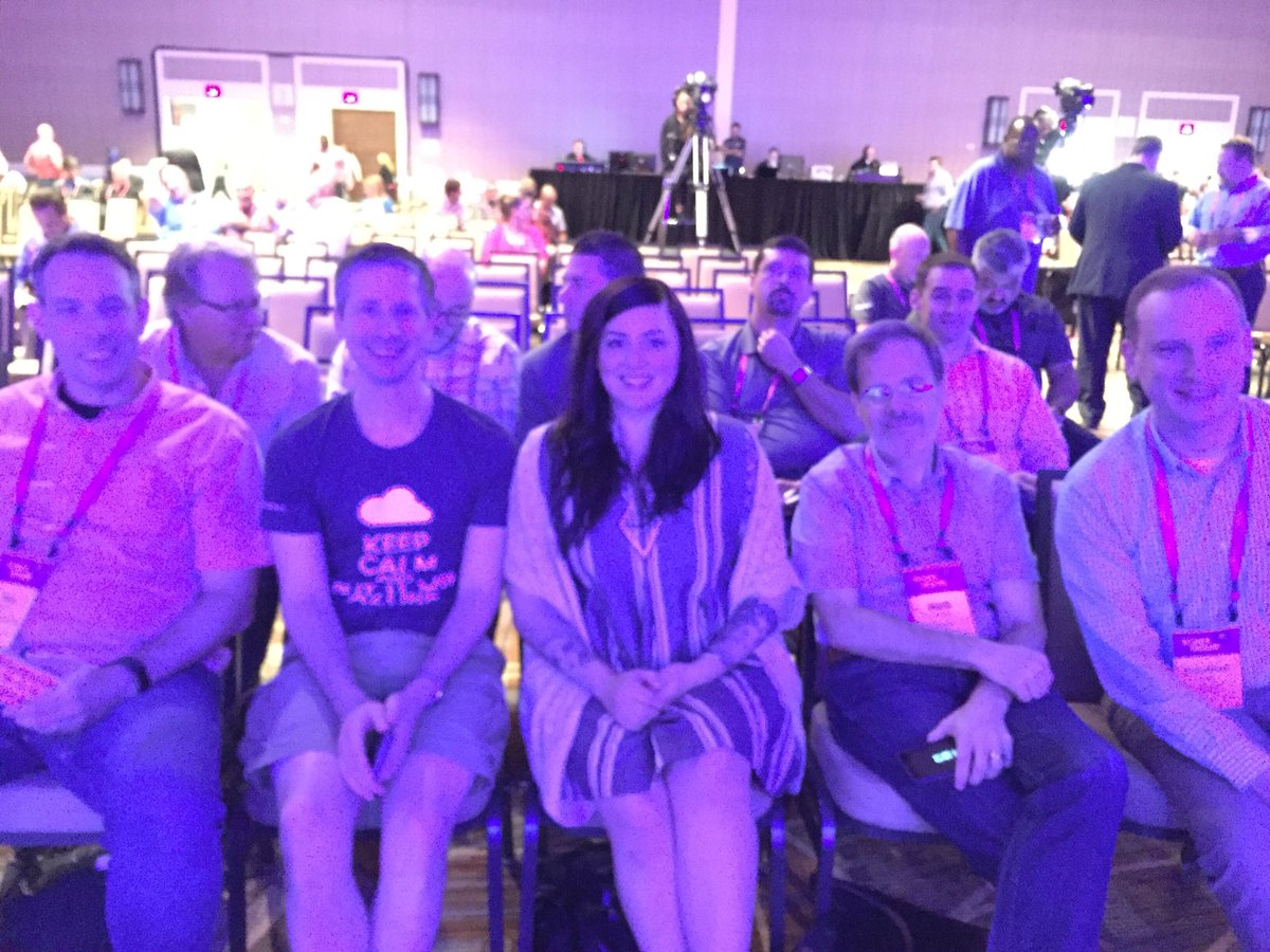 hlucianojr's tweet photo. Having a great time at #Mastery2018 DI team front and center. https://t.co/KYu8QVQhvC