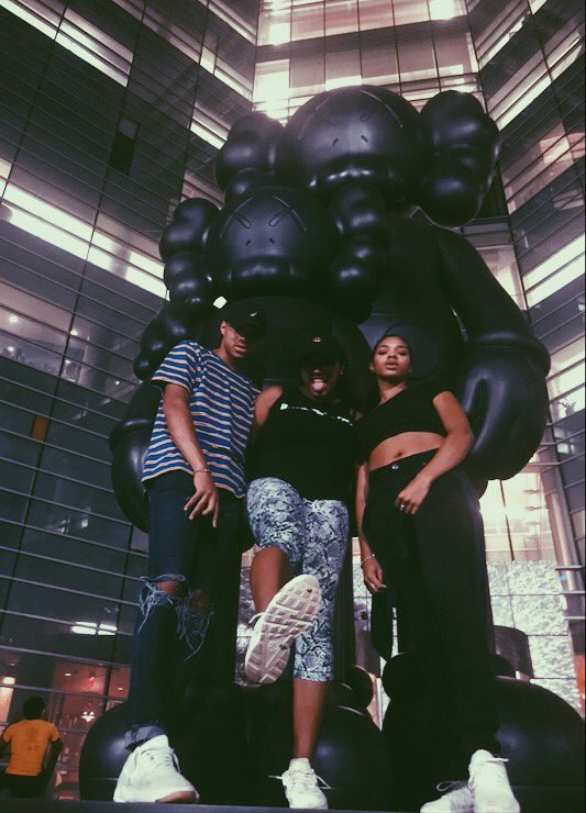 B__alexandria's tweet photo. Couldnโt ask for better siblings โจ #missingAri https://t.co/jQALqWFUOD