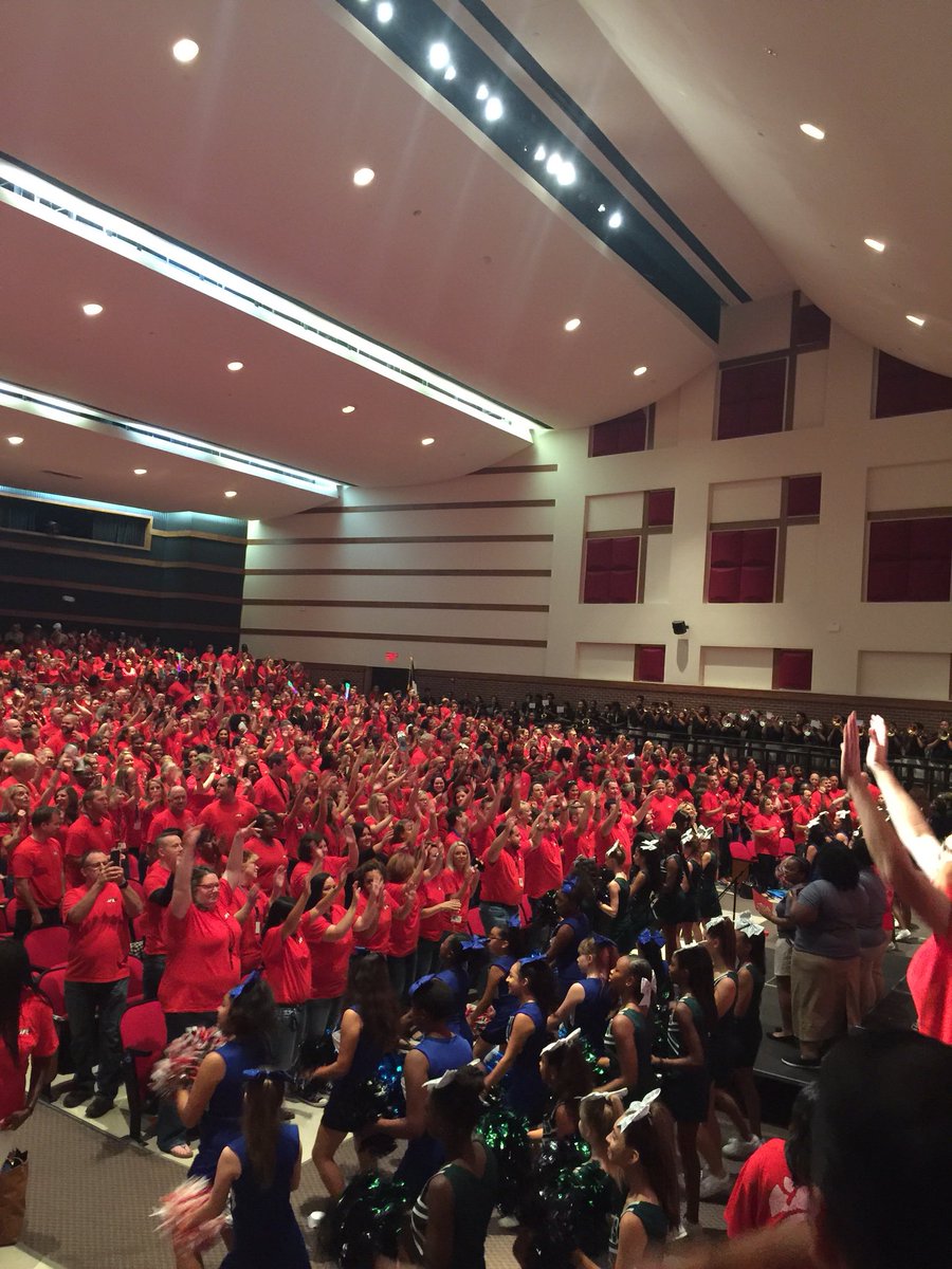 HornJags's tweet photo. Jaguar Nation Hosted the best Convocation!! https://t.co/CO3ltSzV7D