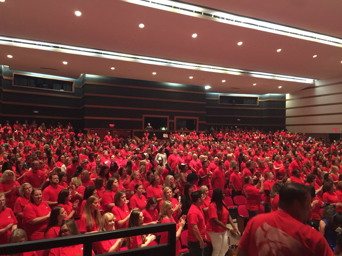 HornJags's tweet photo. Jaguar Nation Hosted the best Convocation!! https://t.co/CO3ltSzV7D