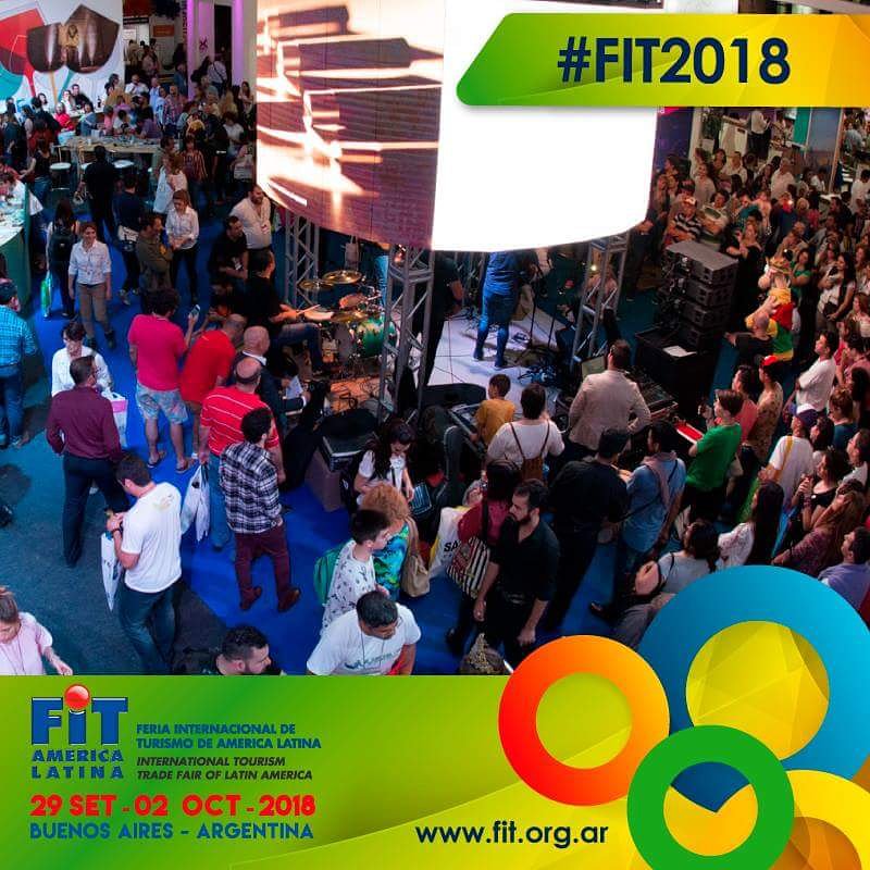 feriadeturismo's tweet photo. El MINISTERIO de #TURISMO #SanLuis ESTÁ PERDIENDO UNA OPORTUNIDAD ÚNICA. Más de 100 mil personas visitaron #FIT2017 con la presencia de más de 1.500 expositores. https://t.co/j9YhVG7JTr