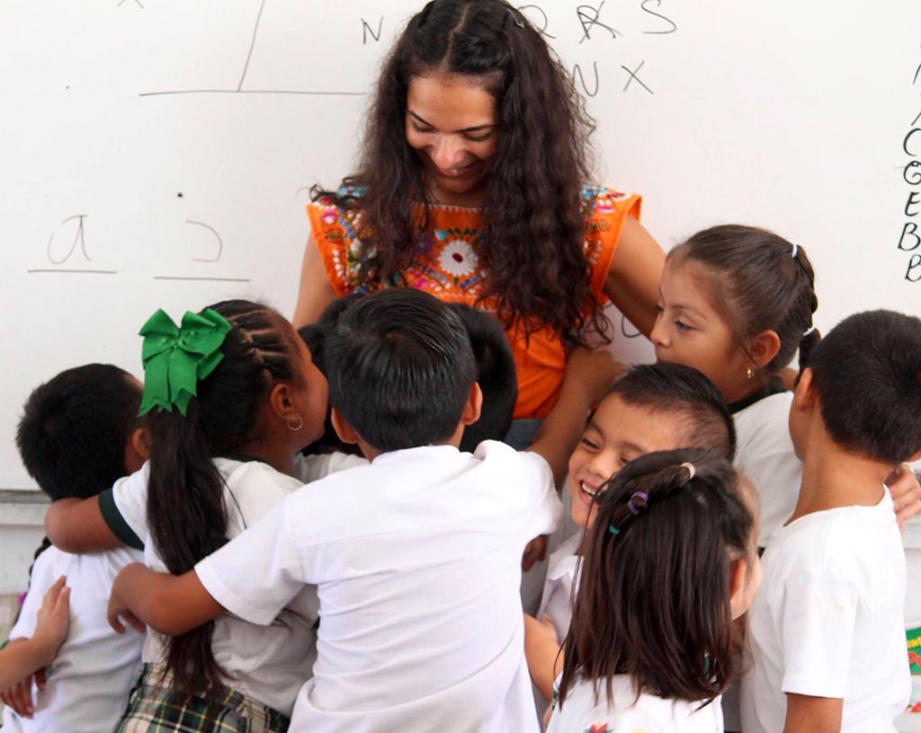VolunQuest's tweet photo. ONE TEACHING INTERNSHIP STILL AVAILABLE IN ISLA MUJERES, MEXICO!! 🇲🇽️ VolunQuest and the local government of Isla Mujeres have ONE more scholarship available for the August-December, 2018 term! Apply today! https://t.co/LQUzdgONGf