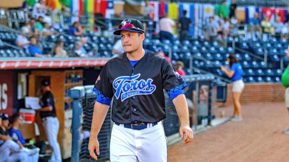 ¡Haz tu oferta! Nuestras camisetas de los Toros están disponibles para subasta hasta las 9 p.m. y todas las ganancias se destinarán a <a href="/ElCentroHispano/">El Centro Hispano</a>. 

Detalles: atmilb.com/2M135Rj