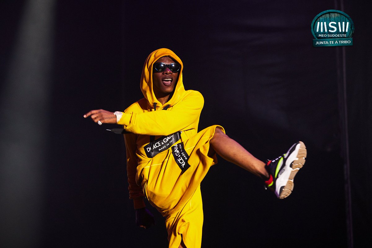 sudoeste_'s tweet photo. TREMEU TUDOOO! @wizkidayo ⚠️ https://t.co/MZybYP8SvQ