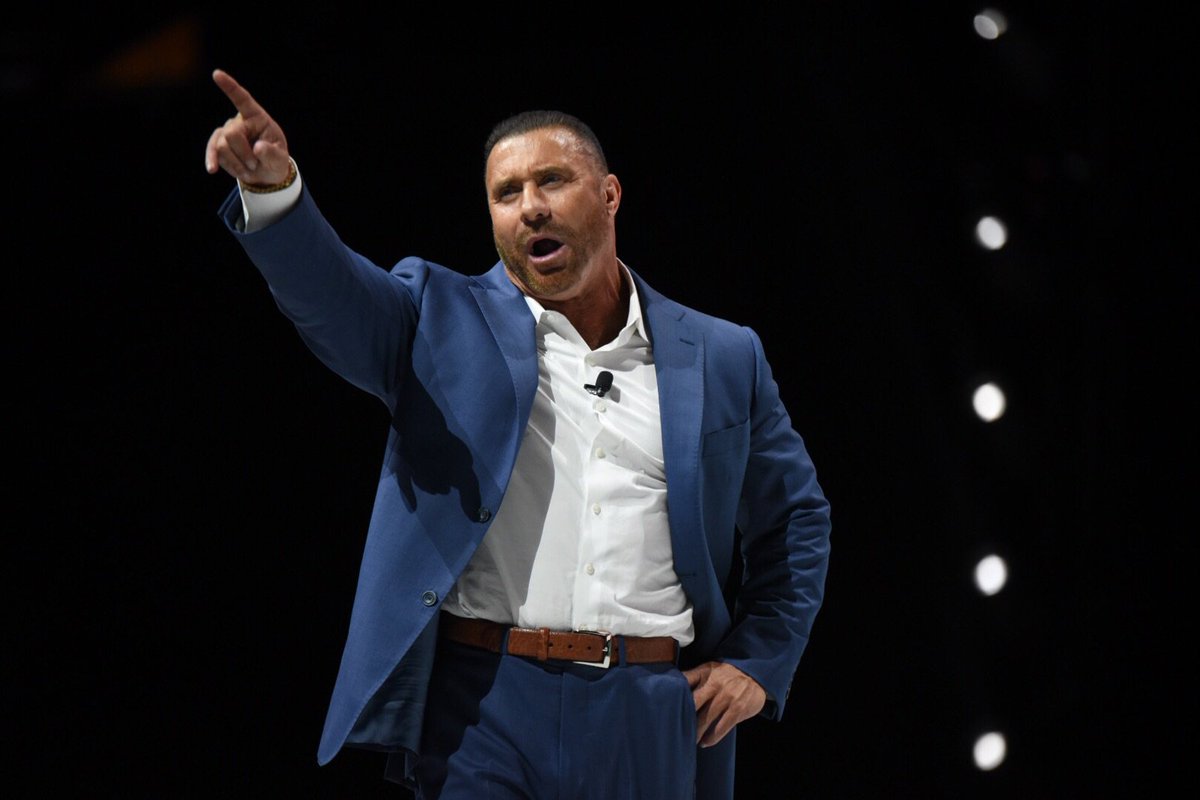 therealwfg's tweet image. "I don't know if this is your first opportunity. But what if it were your last?" Ed Mylett, Agency Chairman #WFGConvention2018 #EvolveWithWFG @EdMylett