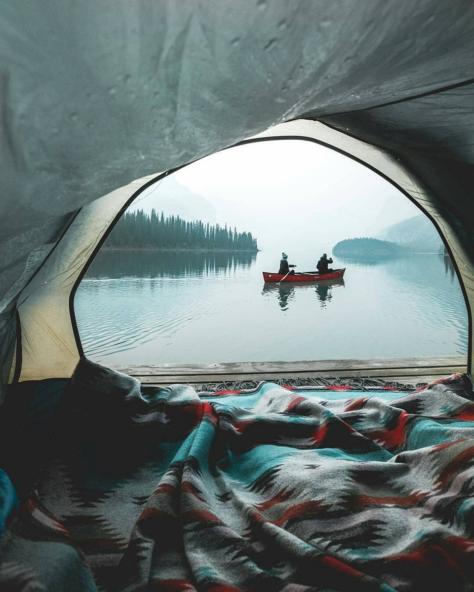 Waking up to this view in drizzling cold morning 🏔
#camping #campinglife #tent #adventure #nature #lake #outdoors #outdoorlife