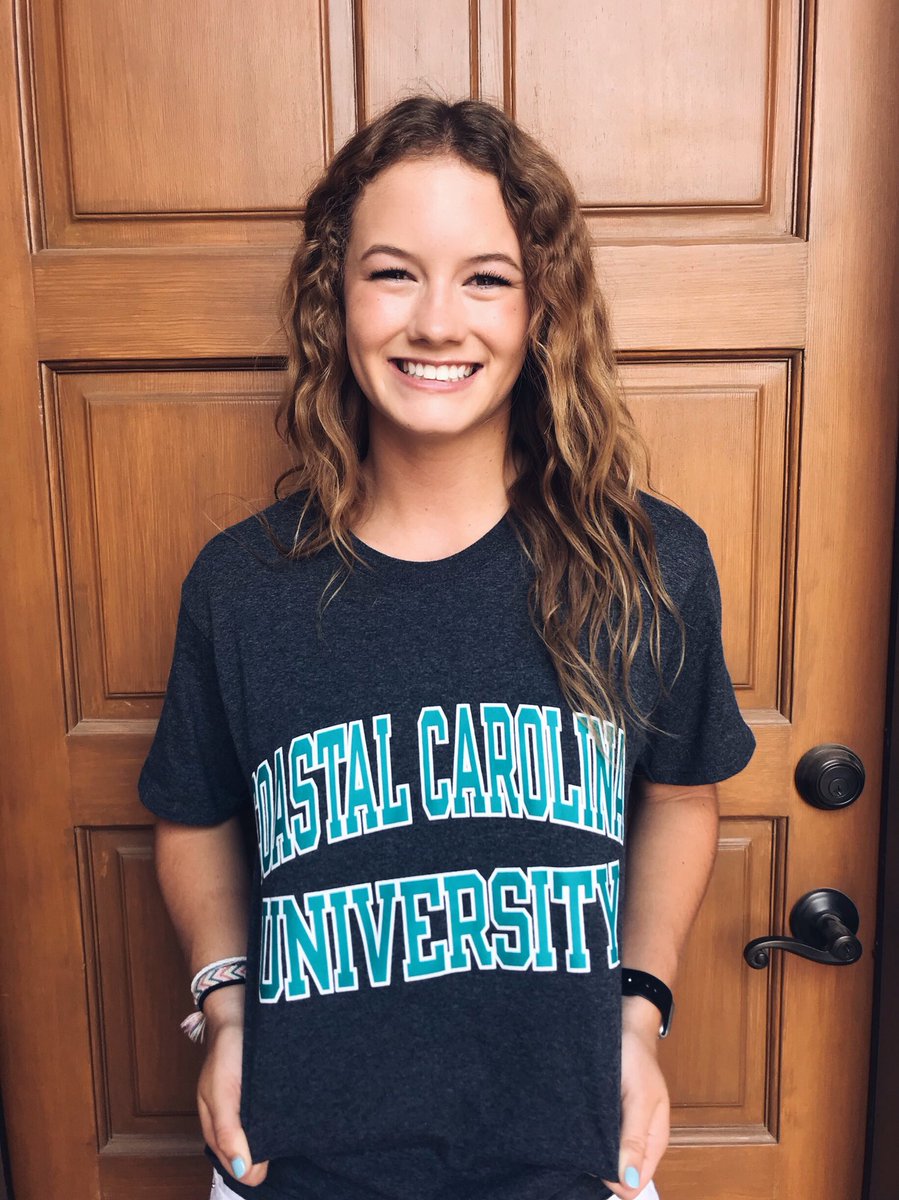 MeganBrouse's tweet photo. I am so excited to announce that I have verbally committed to play D1 soccer at Coastal Carolina University!💚💙⚽️ #chantsup https://t.co/OTJxAeu7ub