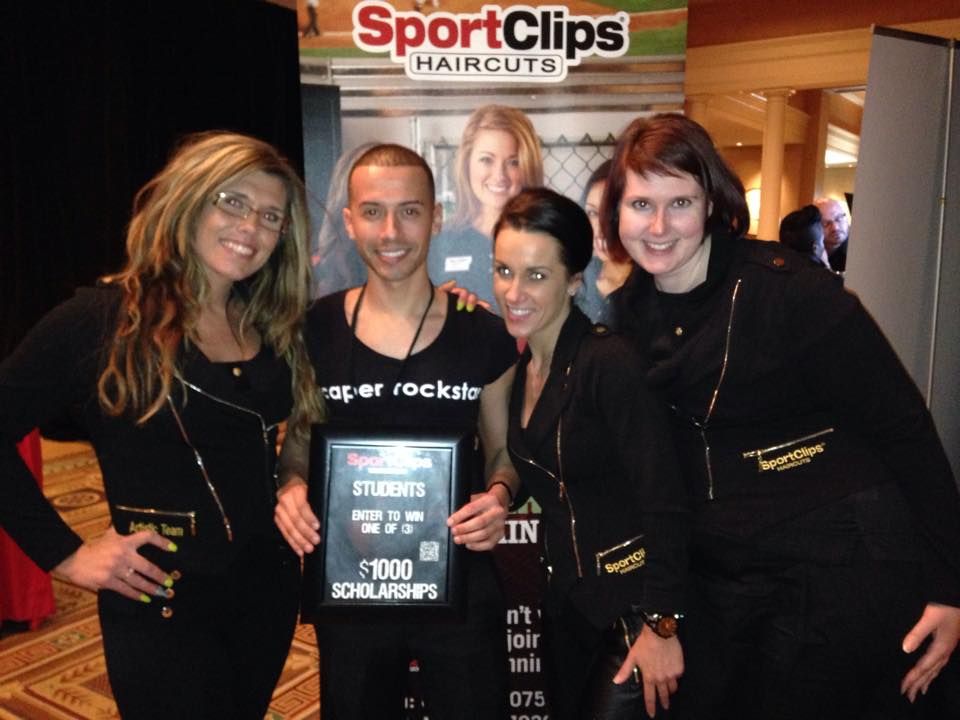 SportClipsTeam's tweet photo. Don't forget, the 2018 #Scholarship Application deadline is Friday, September 28th, 2018. Share with a friend in #Barber or  #Cosmetology school who could use some extra help this year! https://t.co/cRZevZqMIB https://t.co/XUy33xkFGX