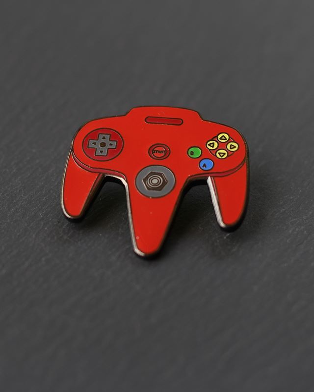 real_sic's tweet image. #N64controller #conttoller #N64 #pin #pins #enamelpin #enamelpins #pingame #pinlife #lapelpin #lapelpins #flair #piecesofflair #swag #cute #flairgame #realsic  #vediogame ift.tt/2nrMYgY